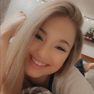 Meet your Posher, Victoria